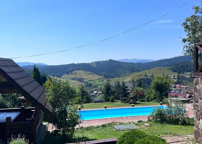 By Vysche Neba Palyanytsya